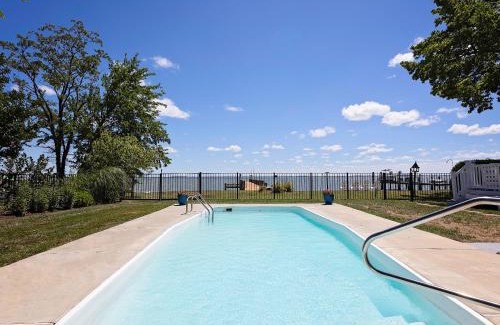 Stevensville House | Saved by the Bay