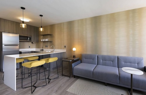 Zona Hotelera Hotel | Savor An Exhilarating Experience! Pet-friendly Property w/Pool. Free Parking