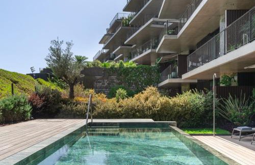 Sao Martinho Apartment | Savoy Monumentalis IX by An Island Apart