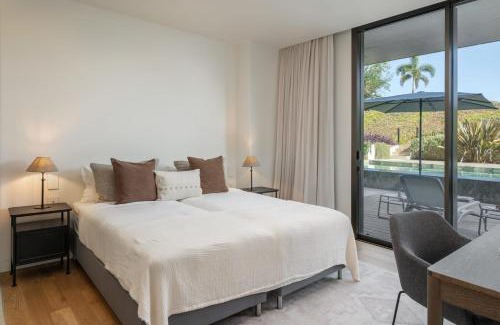 Sao Martinho Apartment | Savoy Monumentalis IX by An Island Apart