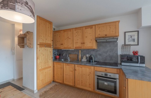 Viel-Alpe Apartment | Savoyard Family Chalet - Huez Center
