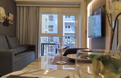 Paranaque Apartment | Savvy Suite 3BR Near Okada Manila