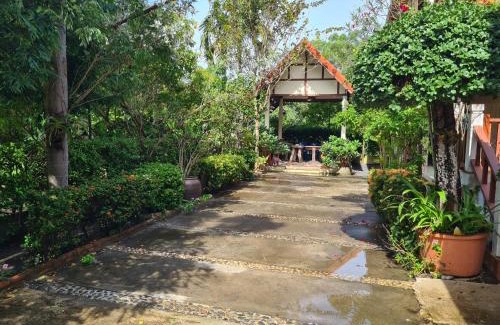 Chakphong Apartment | Sawaddee Holland