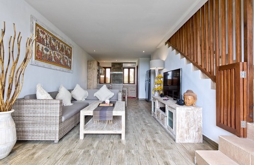 Tegal Mengkeb House | Sawah View Villa A1/2 Bedrooms