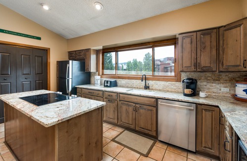 Historic District Condo | Sawmill Creek Blue Moose Condo: Ski-In, Walk to Main St