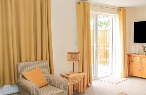Dawlish House | Sawtons Cottage 1