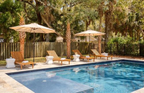 Isle of Palms House | Sawyer by AvantStay Stunning Isle Of Palms Home w Pool