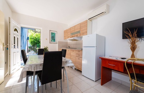 Zrce Apartment | Say close to Center and Beach 4