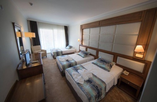 Kusadasi Hotel | SCALA NUOVA BEACH HOTEL