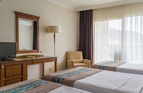 Kusadasi Hotel | SCALA NUOVA BEACH HOTEL