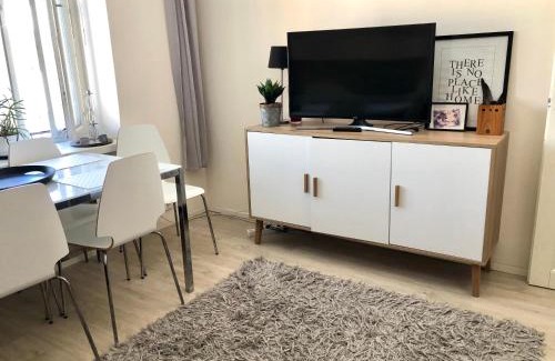 Hietalahti Apartment | Scandinavian Desing Home 37 City Center in Kamppi