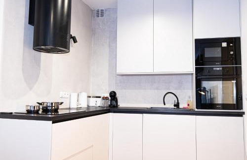 Michle Apartment | Scandinavian - Private Garden APT