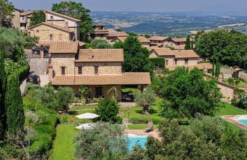 Tenaglie Villa | Scappo in Umbria, casale della quiete