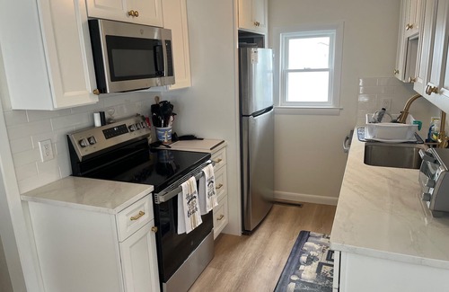 Narragansett Cottage | Scarborough Beach Cottage - Walk to the Beach!