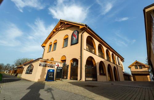 Velky Meder House | Scarlett Pension & Restaurant