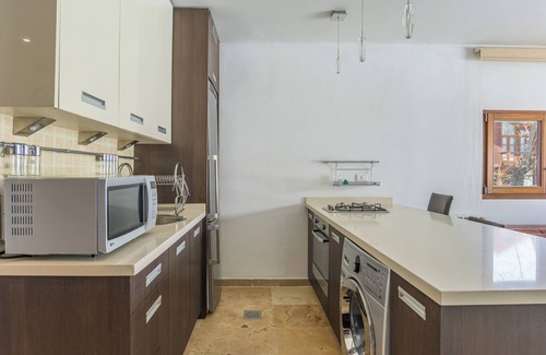 Kfardebian Apartment | Scenic 2-BR Tilal Assal