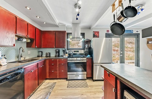 Vail Condo | Scenic Basecamp Retreat | Near Trails & Town