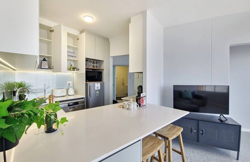 Cape Town City Centre Apartment | Scenic Disa Park Retreat on Table Mountain