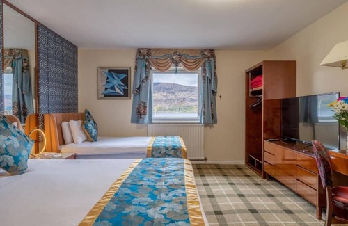 Fort William Hotel | Scenic Retreat Near Ben Nevis with Stunning Views & Outdoor Activities