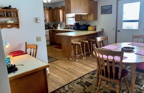 Bozeman House | Scenic Spacious Country Home near Bozeman, Big Sky, Yellowstone Park!
