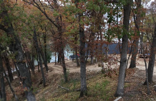 Panora House | Scenic treetop views at Lake Panorama
