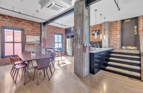 Downtown San Antonio Apartment | Scenic Urban Escape | Kitchen & Laundry | Explore San Antonio's Top Landmarks