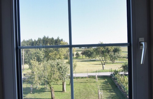 Sankt Martin-Karlsbach Apartment | Schöne 90m² Wohnung mit Drei Zimmern am Land