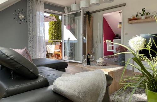 Schauenstein Apartment | Schöne Ferienwohnung in Schauenstein-Hof im Frankenwald mit Loggia 100qm