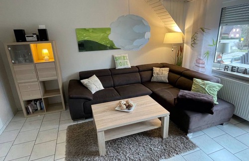Norddeich Apartment | Schöne Oberwohnung Sandfloh in strandnaher Lage