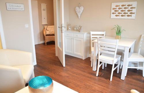 Westerland Apartment | Schönes neues hochwertig renoviertes 2-Zimmer Appartement in der 4. Etage.