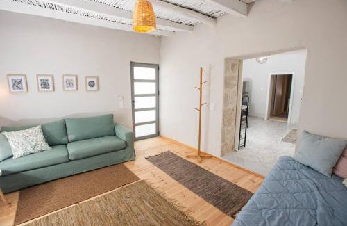 Kouses House | Schefflera Apartment, With Mountain View