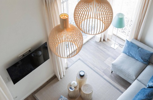 Nieby House | Schilfgras Atelierhaus Unter Reet für bis zu 8 Personen & Traumhaftem Seeblick