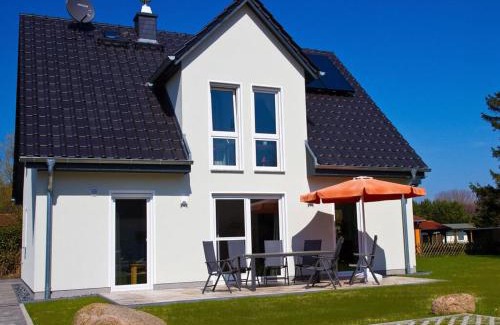 Juliusruh House | Schipperhus Comfortable holiday residence