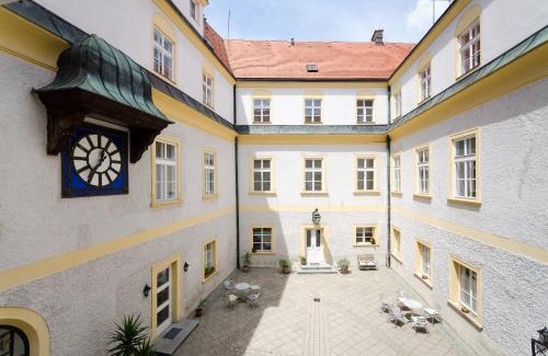 Gumpoldskirchen Hotel | Schloss Gumpoldskirchen