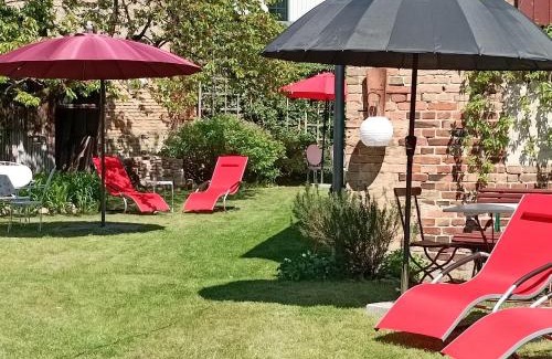 Rheinsberg Apartment | SchlossparkFerienwohnungen Rheinsberg mit Garten