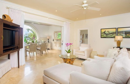 Schooner Bay Condo | Schooner Bay 205 | Frangipani (1/3 Rooms)