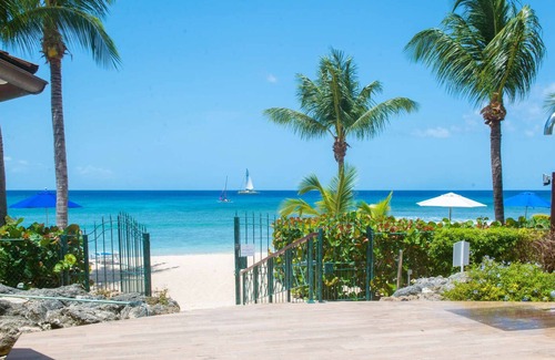 Schooner Bay Condo | Schooner Bay 205 | Frangipani (2/3 Rooms)