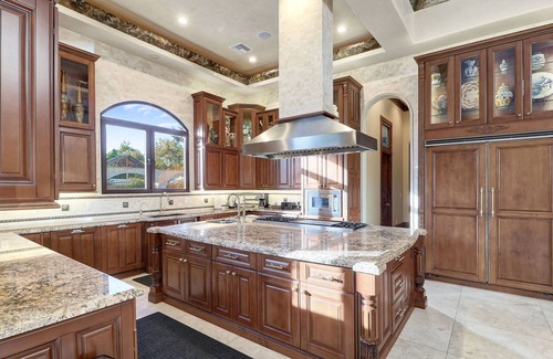 Casa Buena House | Scottsdale Mansion with Dual Pools, Private Cinema & Resort-Level Luxury