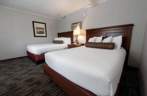 Lake George Resort | Scotty's Lakeside Resort