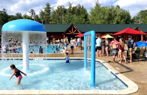 Lake George Resort | Scotty's Lakeside Resort