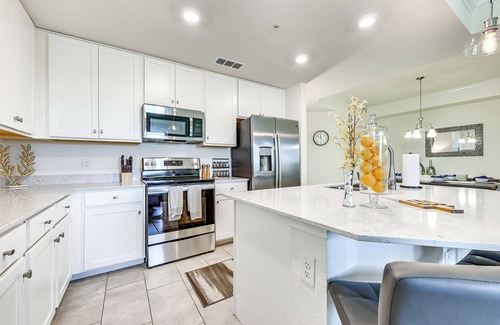 Lakewood Ranch Condo | Screened Balcony w/Pond Views: Bradenton Condo!