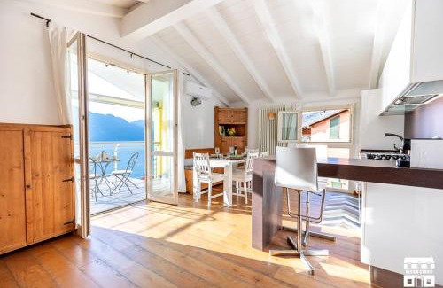Olcio Apartment | SCRIGNO SUL LAGO by Design Studio