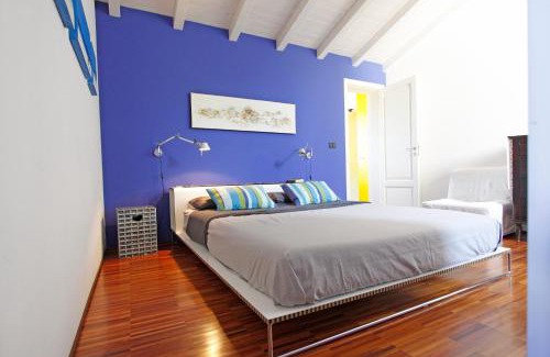 Old Town Apartment | SCS Modern luxury penthouse URG