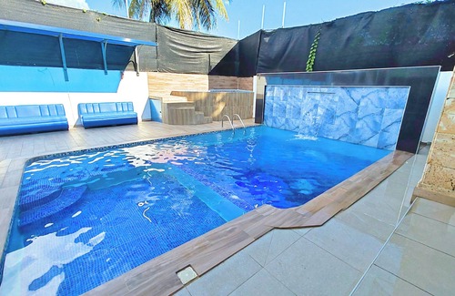 Santo Domingo Este Villa | SD 8BR Welcome Party Villa + Free Bonus