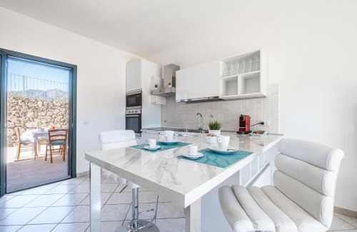 Franculacciu Apartment | [SEA 10MIN] Modern house with pool in the hills