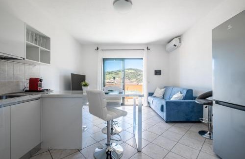 Franculacciu Apartment | [SEA 10MIN] Modern house with pool in the hills