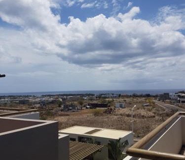 Flic-en-Flac Apartment | Sea And Mountain View Apartment