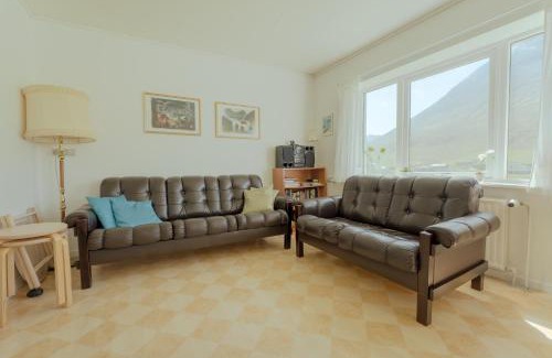 Vidareidi House | Sea and Mountain View - Scenic Village - 2BR House