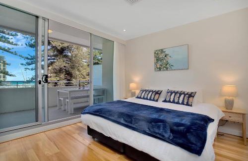 Glenelg Apartment | Sea and Park Deluxe Glenelg