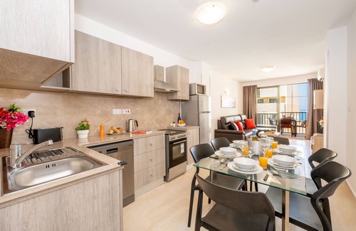 Bugibba Apartment | Sea Bliss 1 Bedroom Apartments by Getawaysmalta